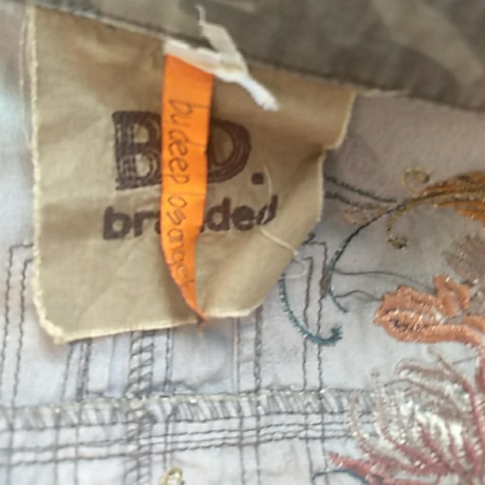 Camo jacket with embroidery back - Picture 4 of 4